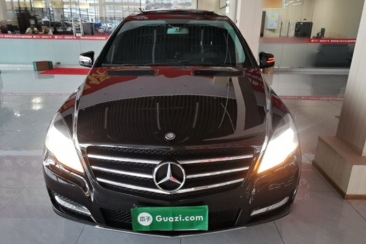 Used Mercedes-Benz R-Class 2017 R 320 4MATIC Business Edition Prestige Model Front
