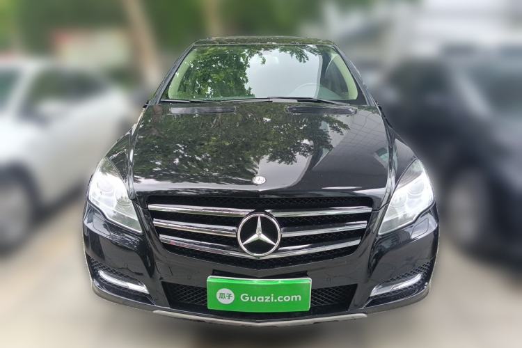 Used Mercedes-Benz R-Class 2017 R 320 4MATIC Business Edition Prestige Model Front
