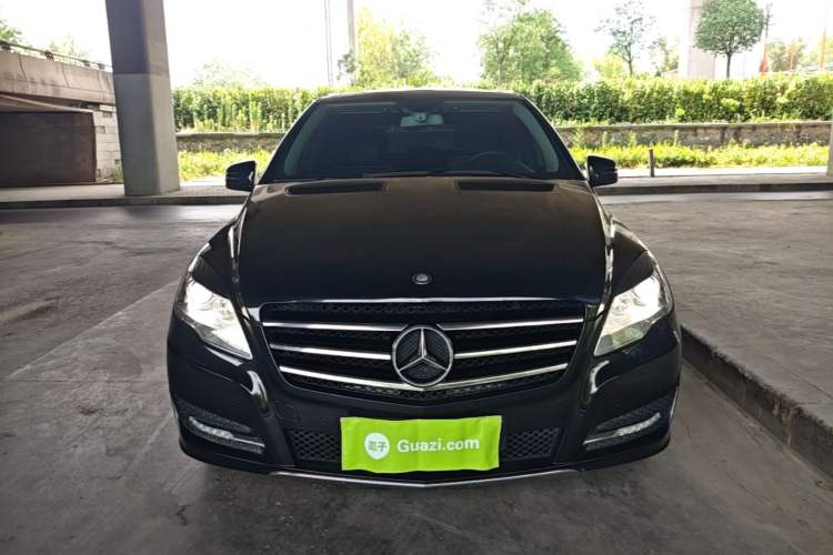 Used Mercedes-Benz R-Class 2017 R 320 4MATIC Business Edition Prestige Model Front