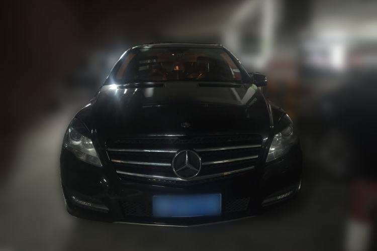 Used Mercedes-Benz R-Class 2017 R 320 4MATIC Business Edition Prestige Model Front