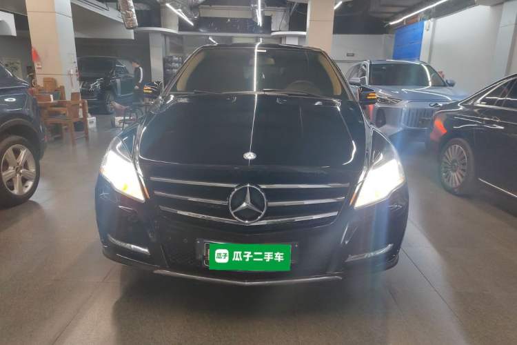 Used Mercedes-Benz R-Class 2017 R 320 4MATIC Business Edition Prestige Model Front