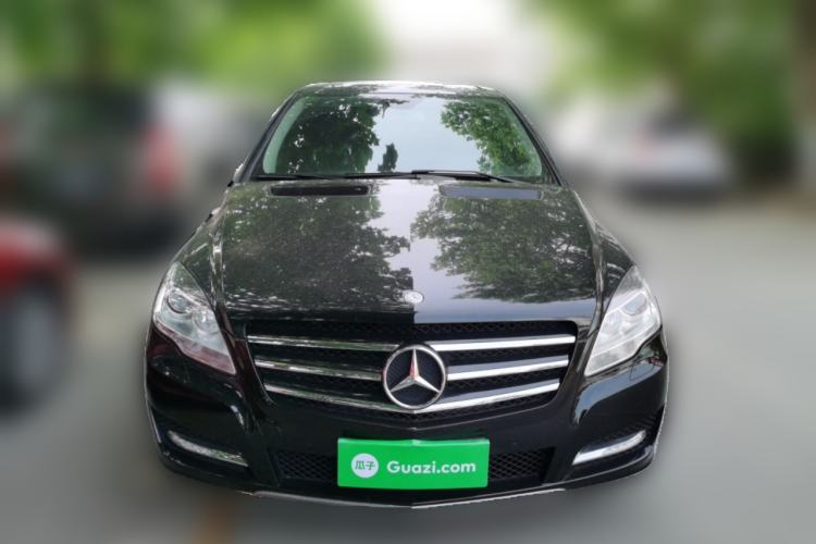 Used Mercedes-Benz R-Class 2017 R 320 4MATIC Business Edition Prestige Model Front
