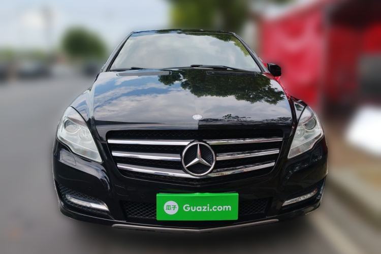Used Mercedes-Benz R-Class 2017 R 320 4MATIC Luxury Collection Edition Front