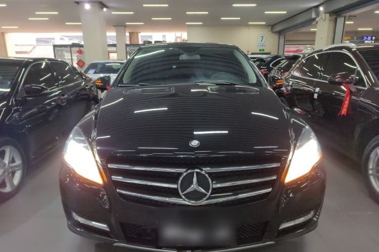 Used Mercedes-Benz R-Class 2017 R 320 4MATIC Business Edition Prestige Model Front