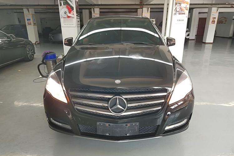 Used Mercedes-Benz R-Class 2017 R 320 4MATIC Business Edition Prestige Model Front