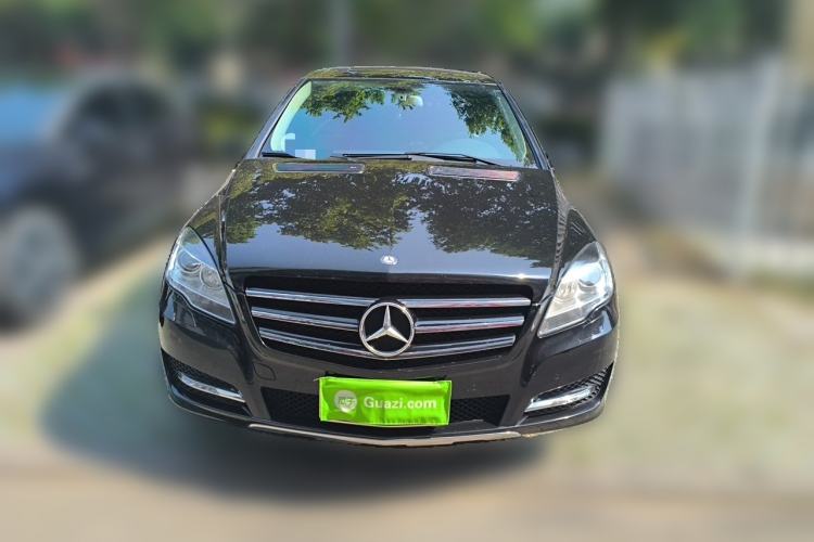 Used Mercedes-Benz R-Class 2017 R 320 4MATIC Business Edition Prestige Model Front