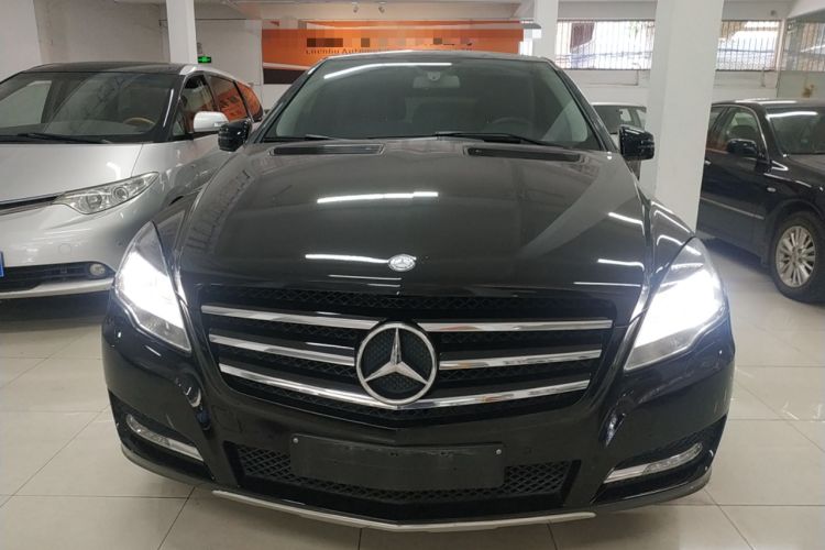 Used Mercedes-Benz R-Class 2017 R 320 4MATIC Business Edition Prestige Model Front