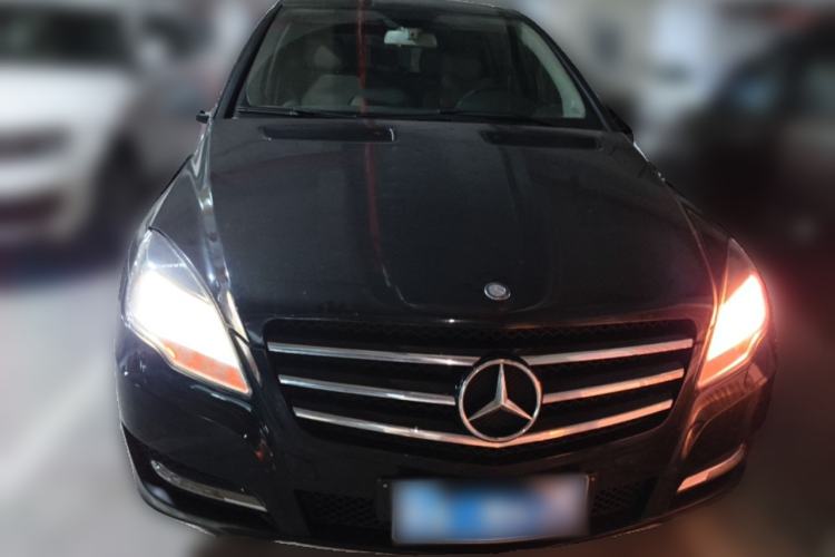 Used Mercedes-Benz R-Class 2017 R 320 4MATIC Business Edition Prestige Model Front