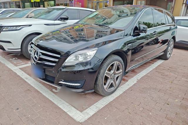 Ojetý Mercedes-Benz R-Class 2017 R 320 4MATIC Business Edition Prestige Model