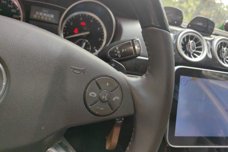 Used Mercedes-Benz R-Class 2017 R 320 4MATIC Business Edition Prestige Model Gear Lever