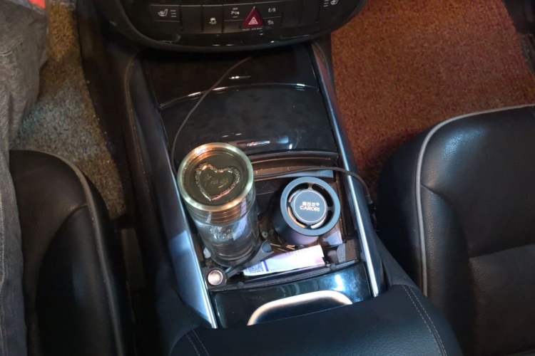 Used Mercedes-Benz R-Class 2017 R 320 4MATIC Business Edition Prestige Model Gear Lever