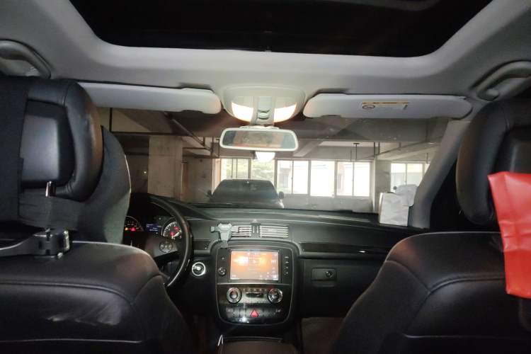 Used Mercedes-Benz R-Class 2017 R 320 4MATIC Business Edition Prestige Model Headliner