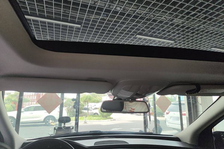 Used Mercedes-Benz R-Class 2017 R 320 4MATIC Business Edition Prestige Model Headliner