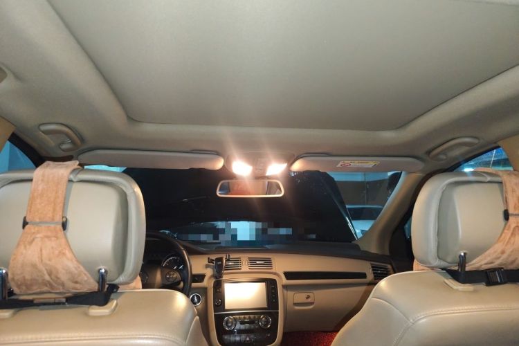 Used Mercedes-Benz R-Class 2017 R 320 4MATIC Luxury Collection Edition Headliner