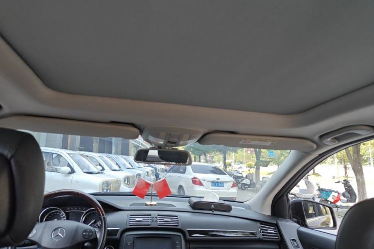 Used Mercedes-Benz R-Class 2017 R 320 4MATIC Business Edition Prestige Model Headliner