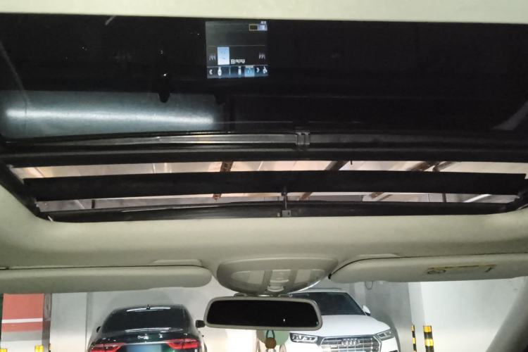 Used Mercedes-Benz R-Class 2017 R 320 4MATIC Business Edition Prestige Model Headliner