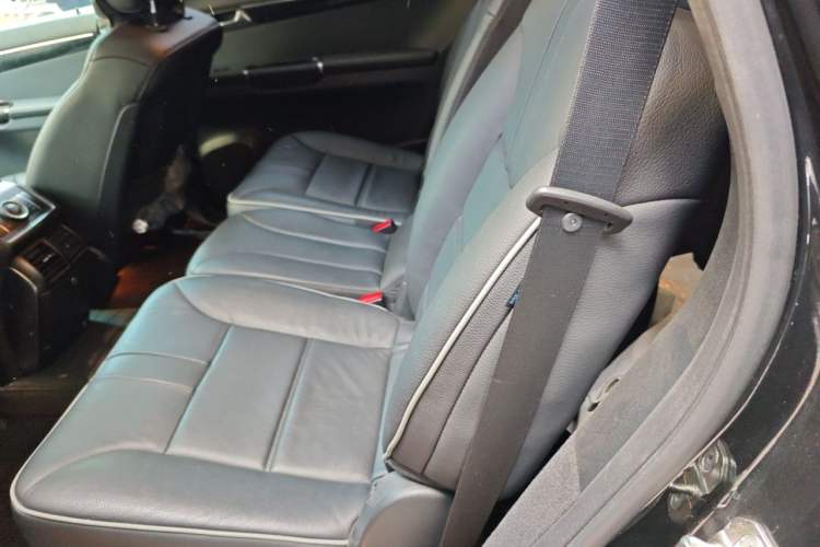 Used Mercedes-Benz R-Class 2017 R 320 4MATIC Business Edition Prestige Model Interior 4