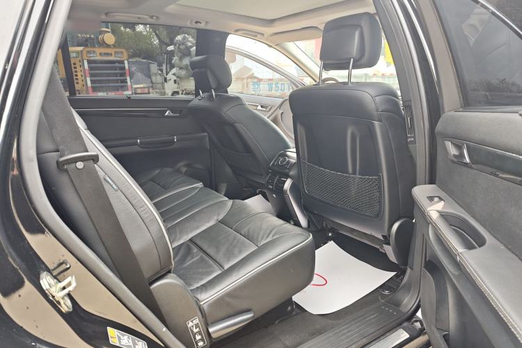 Used Mercedes-Benz R-Class 2017 R 320 4MATIC Business Edition Prestige Model Interior 6