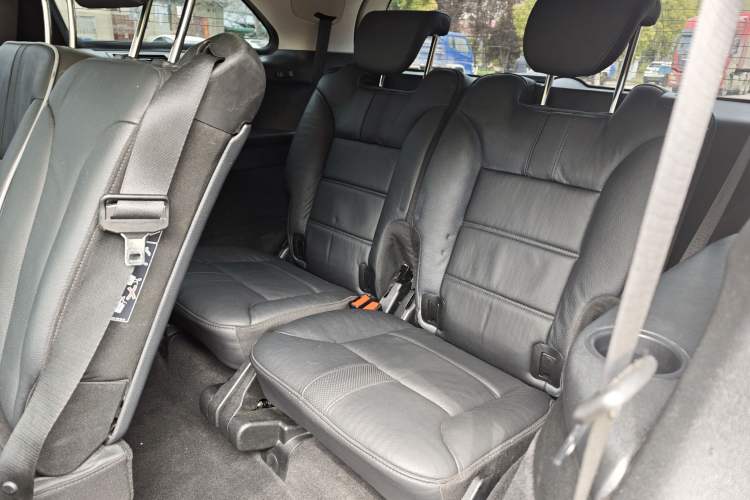 Used Mercedes-Benz R-Class 2017 R 320 4MATIC Business Edition Prestige Model Interior 7