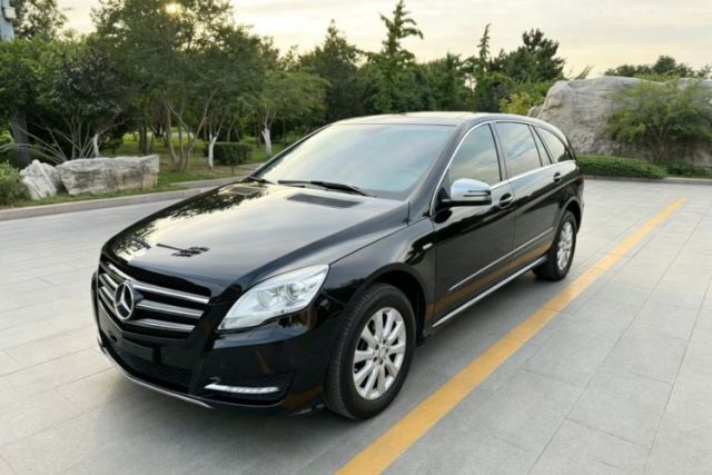 Used Mercedes-Benz R-Class 2017 R 320 4MATIC Business Edition Prestige Model