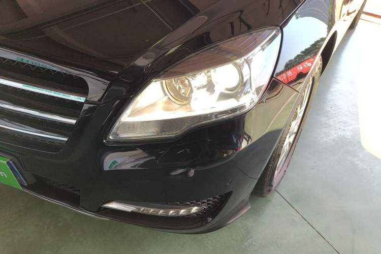 Used Mercedes-Benz R-Class 2017 R 320 4MATIC Business Edition Prestige Model Left Front Headlight