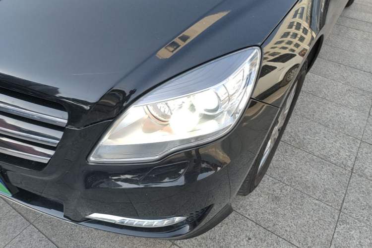 Used Mercedes-Benz R-Class 2017 R 320 4MATIC Business Edition Prestige Model Left Front Headlight