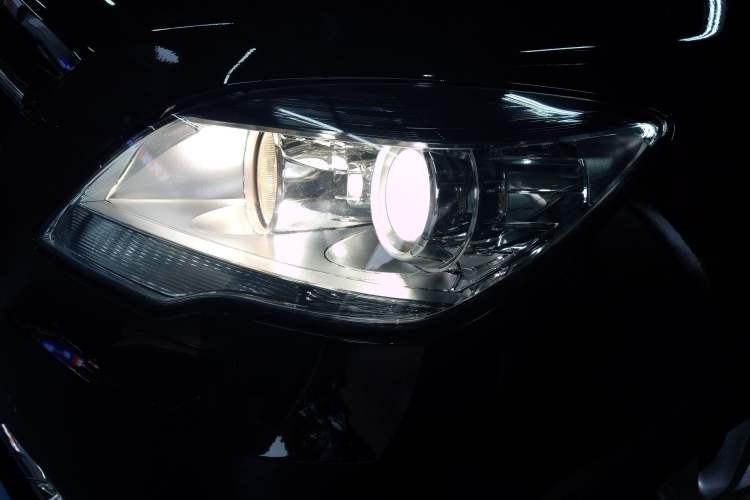 Used Mercedes-Benz R-Class 2017 R 320 4MATIC Business Edition Prestige Model Left Front Headlight