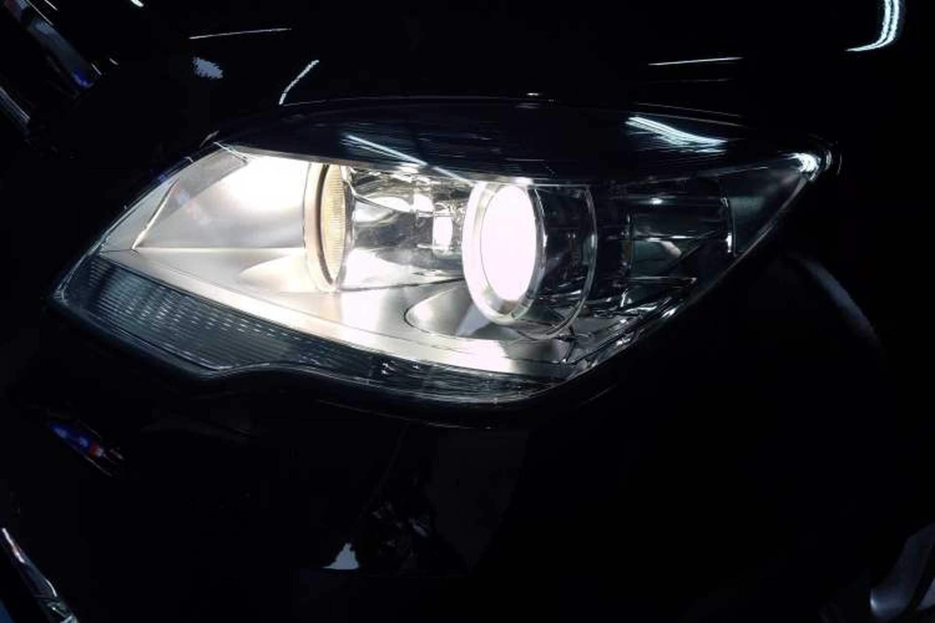 Used Mercedes-Benz R-Class 2017 R 320 4MATIC Business Edition Prestige Model Left Front Headlight