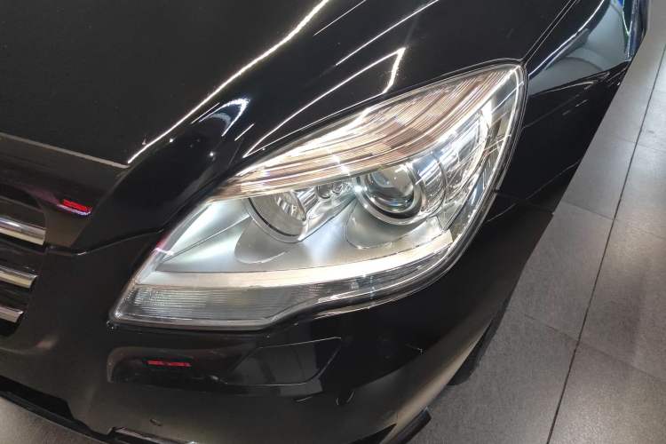 Used Mercedes-Benz R-Class 2017 R 320 4MATIC Business Edition Prestige Model Left Front Headlight