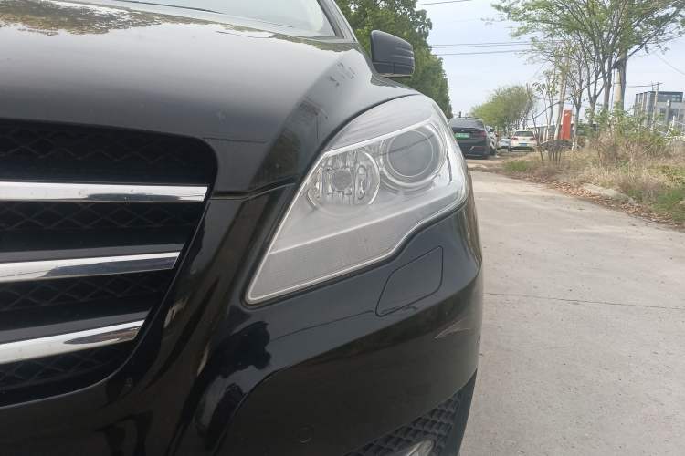 Used Mercedes-Benz R-Class 2017 R 320 4MATIC Business Edition Prestige Model Left Front Headlight
