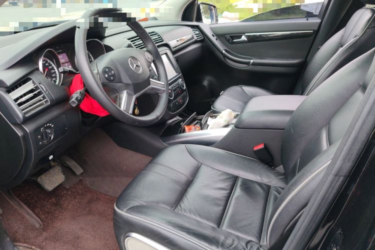 Used Mercedes-Benz R-Class 2017 R 320 4MATIC Business Edition Prestige Model Left Front Seat