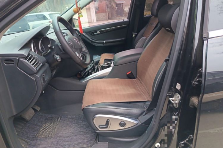 Used Mercedes-Benz R-Class 2017 R 400 4MATIC Exclusive Edition Left Front Seat