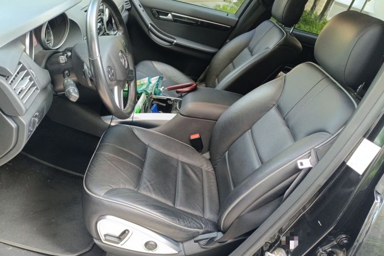 Used Mercedes-Benz R-Class 2017 R 320 4MATIC Business Edition Prestige Model Left Front Seat