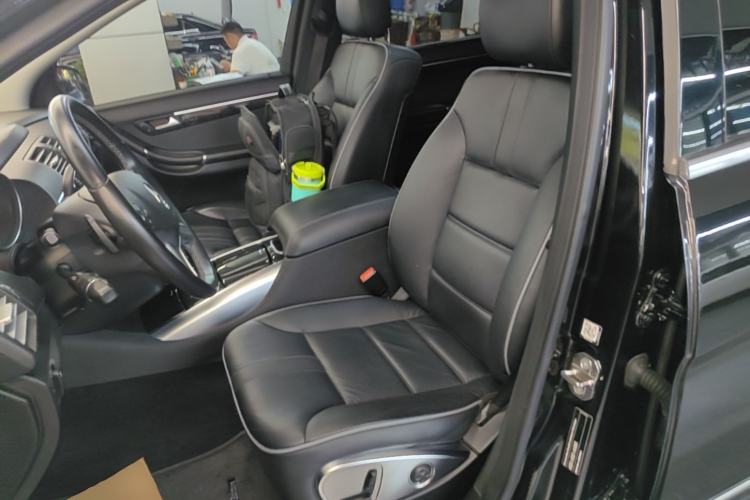 Used Mercedes-Benz R-Class 2017 R 320 4MATIC Business Edition Prestige Model Left Front Seat