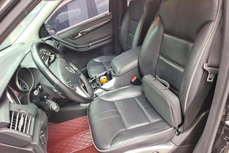 Used Mercedes-Benz R-Class 2017 R 320 4MATIC Business Edition Prestige Model Left Front Seat