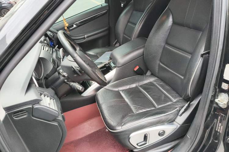 Used Mercedes-Benz R-Class 2017 R 320 4MATIC Business Edition Prestige Model Left Front Seat