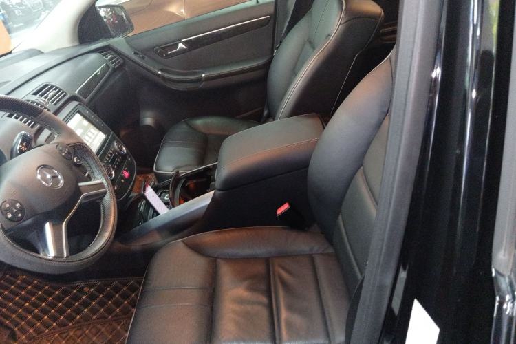 Used Mercedes-Benz R-Class 2017 R 320 4MATIC Business Edition Prestige Model Left Front Seat