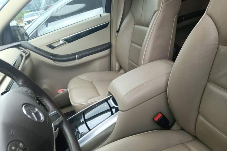 Used Mercedes-Benz R-Class 2017 R 320 4MATIC Business Edition Prestige Model Left Front Seat