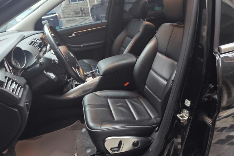 Used Mercedes-Benz R-Class 2017 R 320 4MATIC Business Edition Prestige Model Left Front Seat