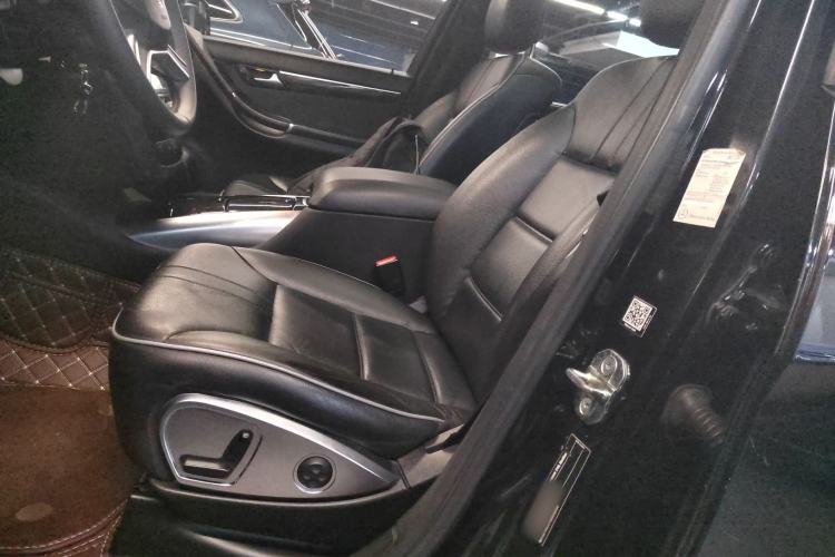Used Mercedes-Benz R-Class 2017 R 320 4MATIC Business Edition Prestige Model Left Front Seat