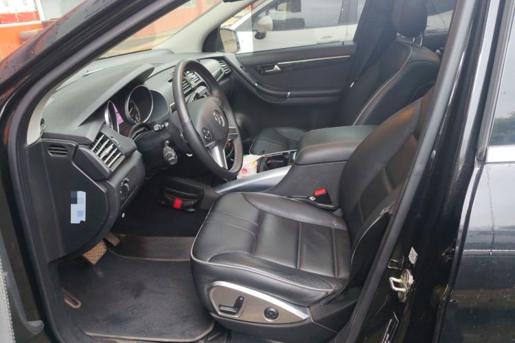 Used Mercedes-Benz R-Class 2017 R 320 4MATIC Luxury Collection Edition Left Front Seat