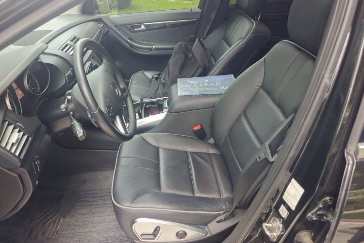 Used Mercedes-Benz R-Class 2017 R 320 4MATIC Business Edition Prestige Model Left Front Seat