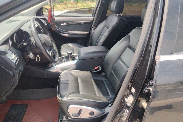 Used Mercedes-Benz R-Class 2017 R 320 4MATIC Business Edition Prestige Model Left Front Seat