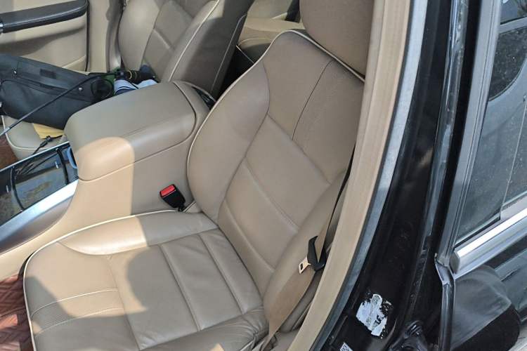 Used Mercedes-Benz R-Class 2017 R 320 4MATIC Business Edition Prestige Model Left Front Seat