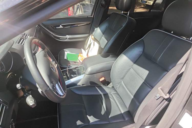 Used Mercedes-Benz R-Class 2017 R 320 4MATIC Business Edition Prestige Model Left Front Seat