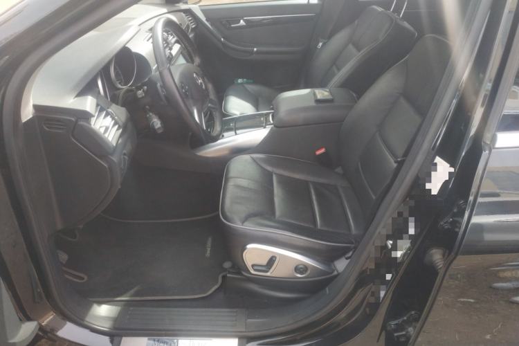 Used Mercedes-Benz R-Class 2017 R 320 4MATIC Business Edition Prestige Model Left Front Seat