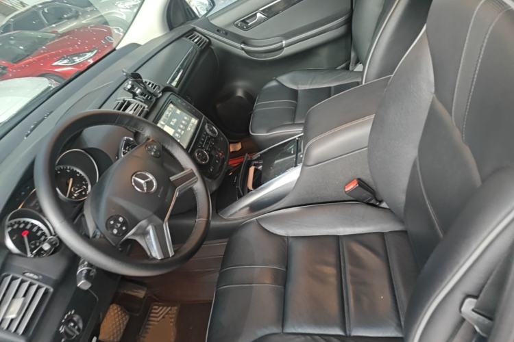 Used Mercedes-Benz R-Class 2017 R 320 4MATIC Business Edition Prestige Model Left Front Seat
