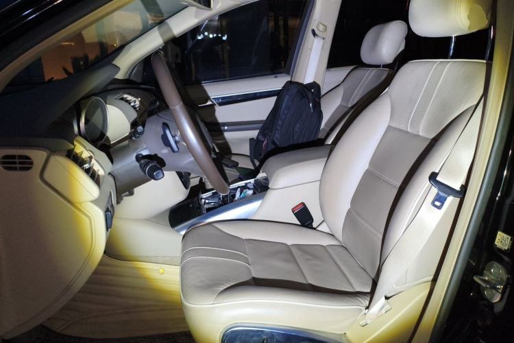 Used Mercedes-Benz R-Class  Left Front Seat