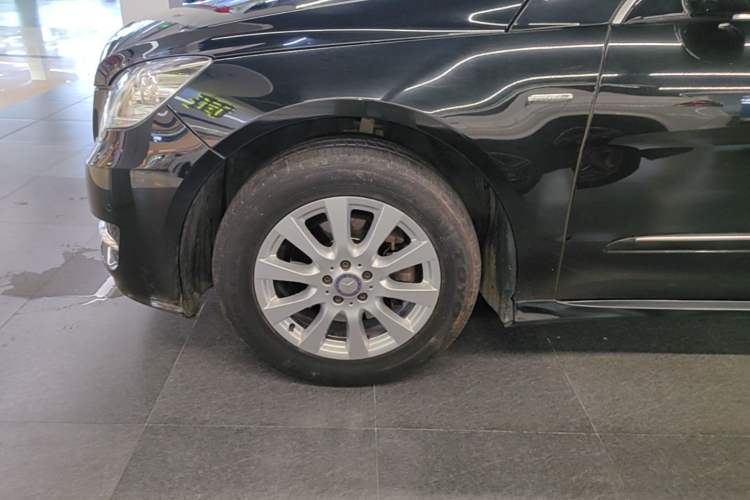 Used Mercedes-Benz R-Class 2017 R 320 4MATIC Business Edition Prestige Model Left Front Wheel Hub