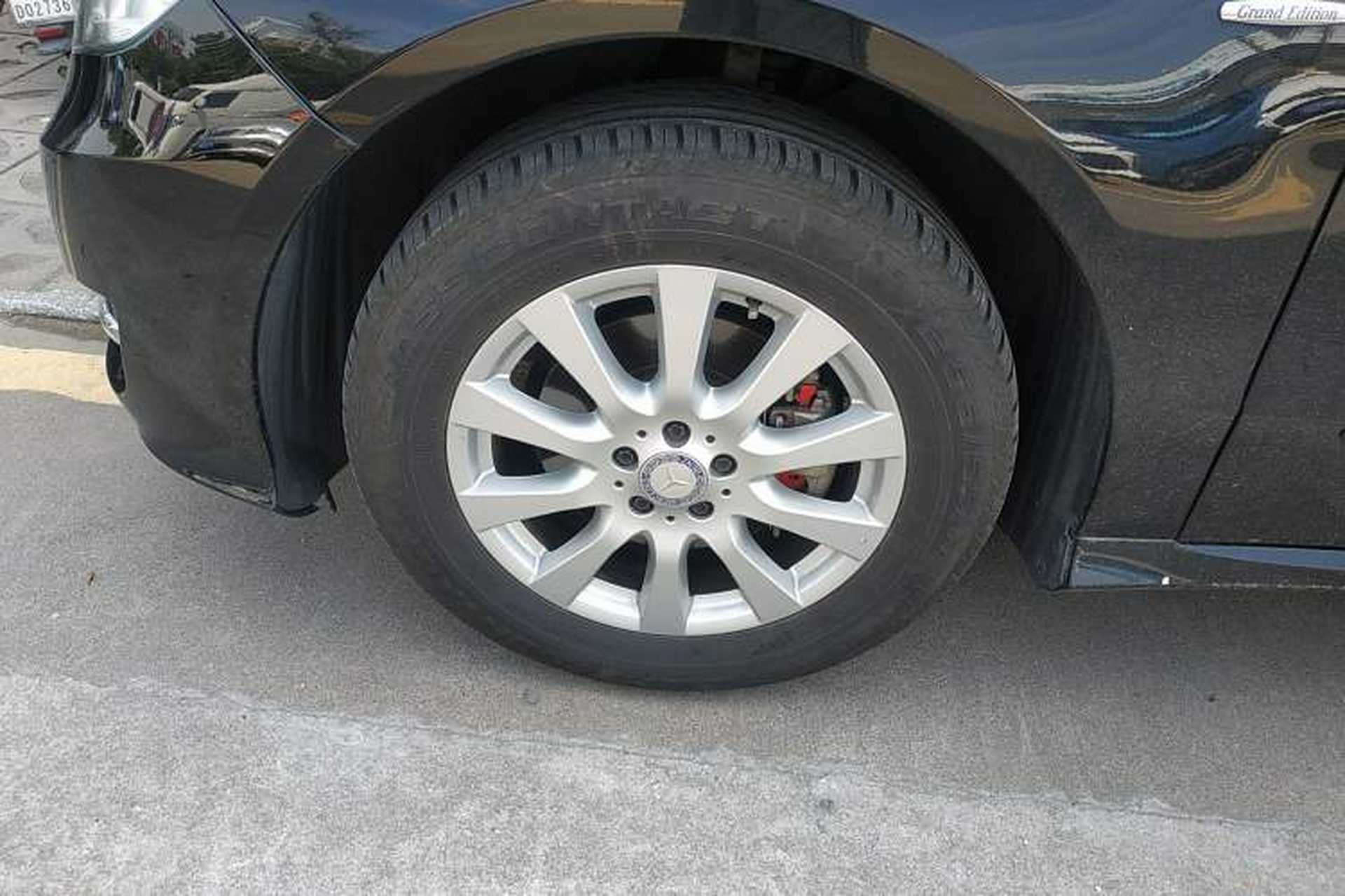 Used Mercedes-Benz R-Class 2017 R 320 4MATIC Business Edition Prestige Model Left Front Wheel Hub